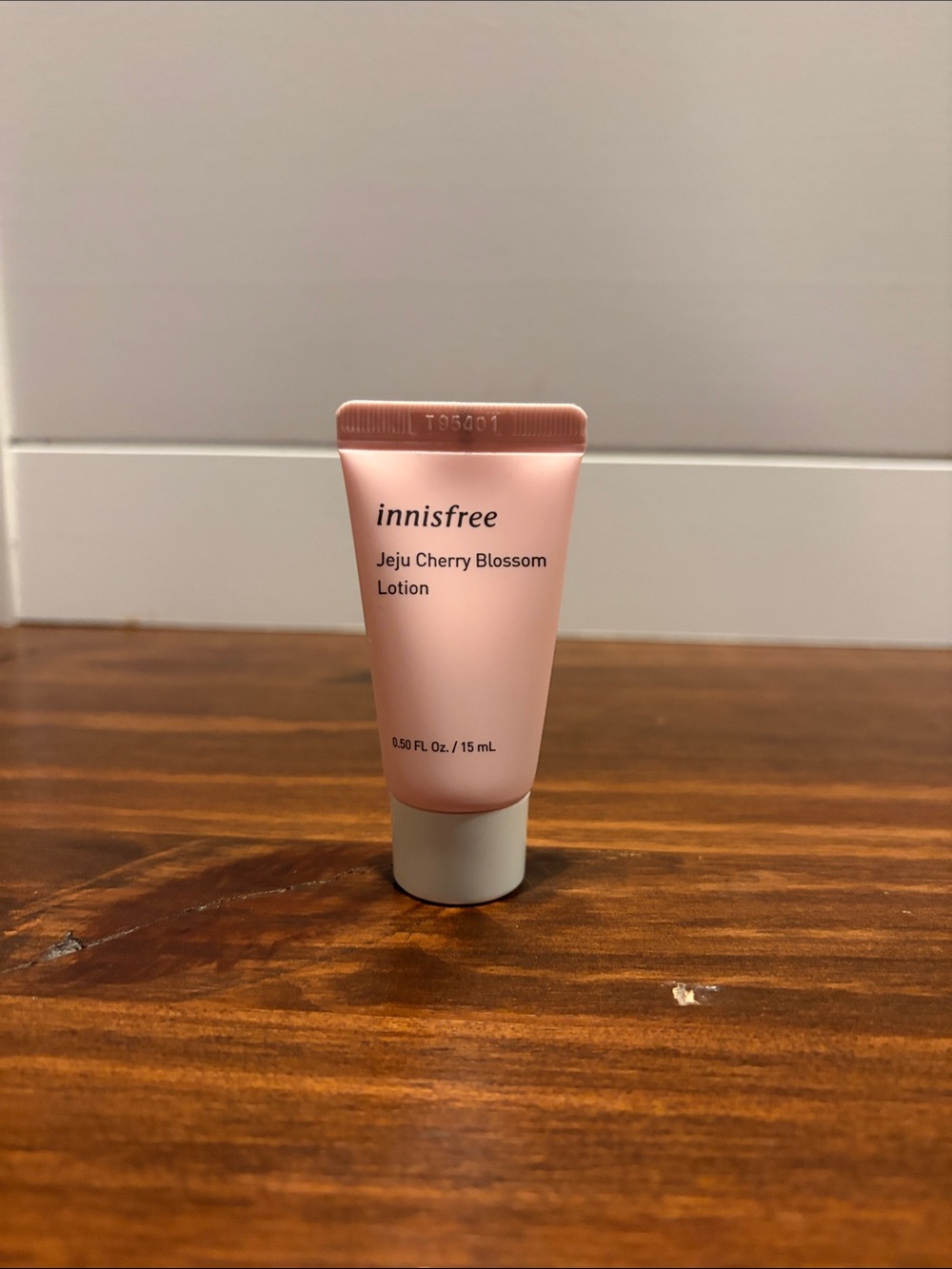 innisfree Jeju Cherry Blossom Lotion - Pink
